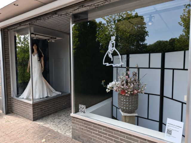 Just 2 marriage | Bruidsjurken Nieuwegein foto 2