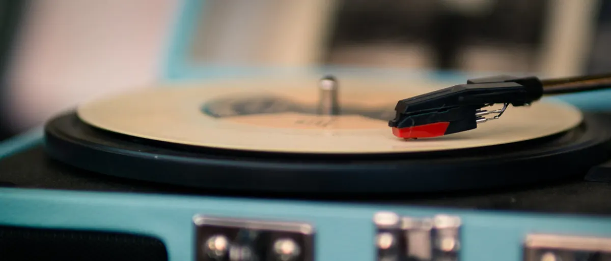 Bruiloft zonder dj: zo regel je de muziek zelf