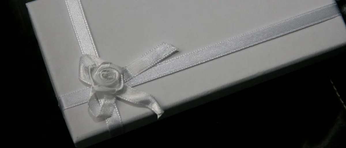 Cadeau van ceremoniemeester: wat geef je het bruidspaar?