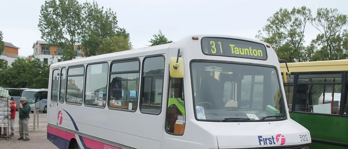 Hoe regel je vervoer of een shuttle voor je bruiloftsgasten?