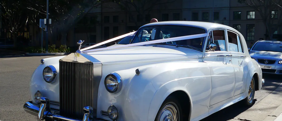 Wat kost het om een oldtimer te huren voor je trouwdag?