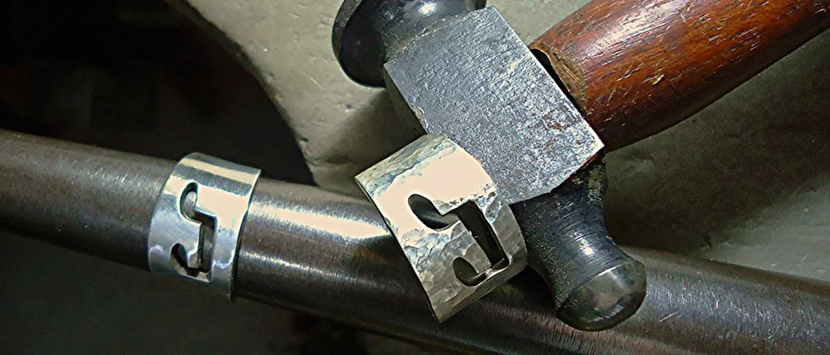Trouwringen workshop: zelf je ringen smeden, wat kost het?
