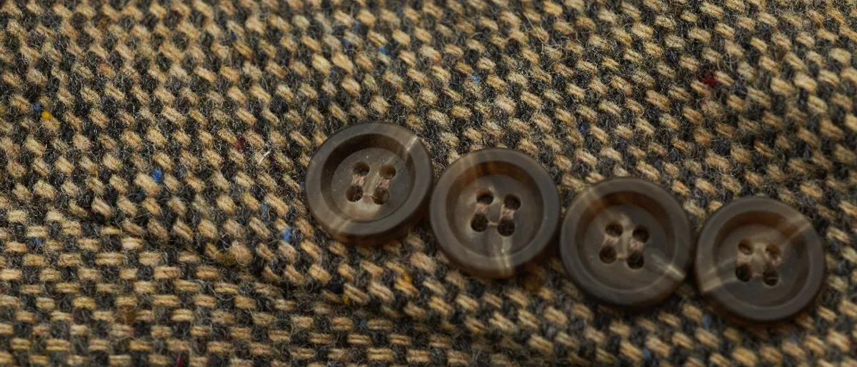 Tweed trouwpak of velours: wat draag je in herfst en winter?