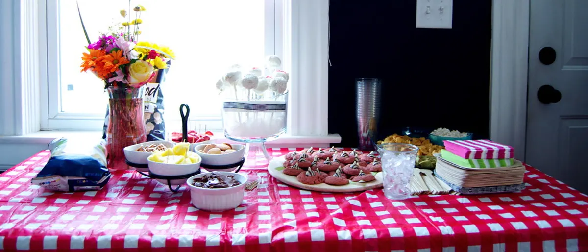 Uitgenodigd voor een vrijgezellenfeest: wat wordt er van je verwacht?